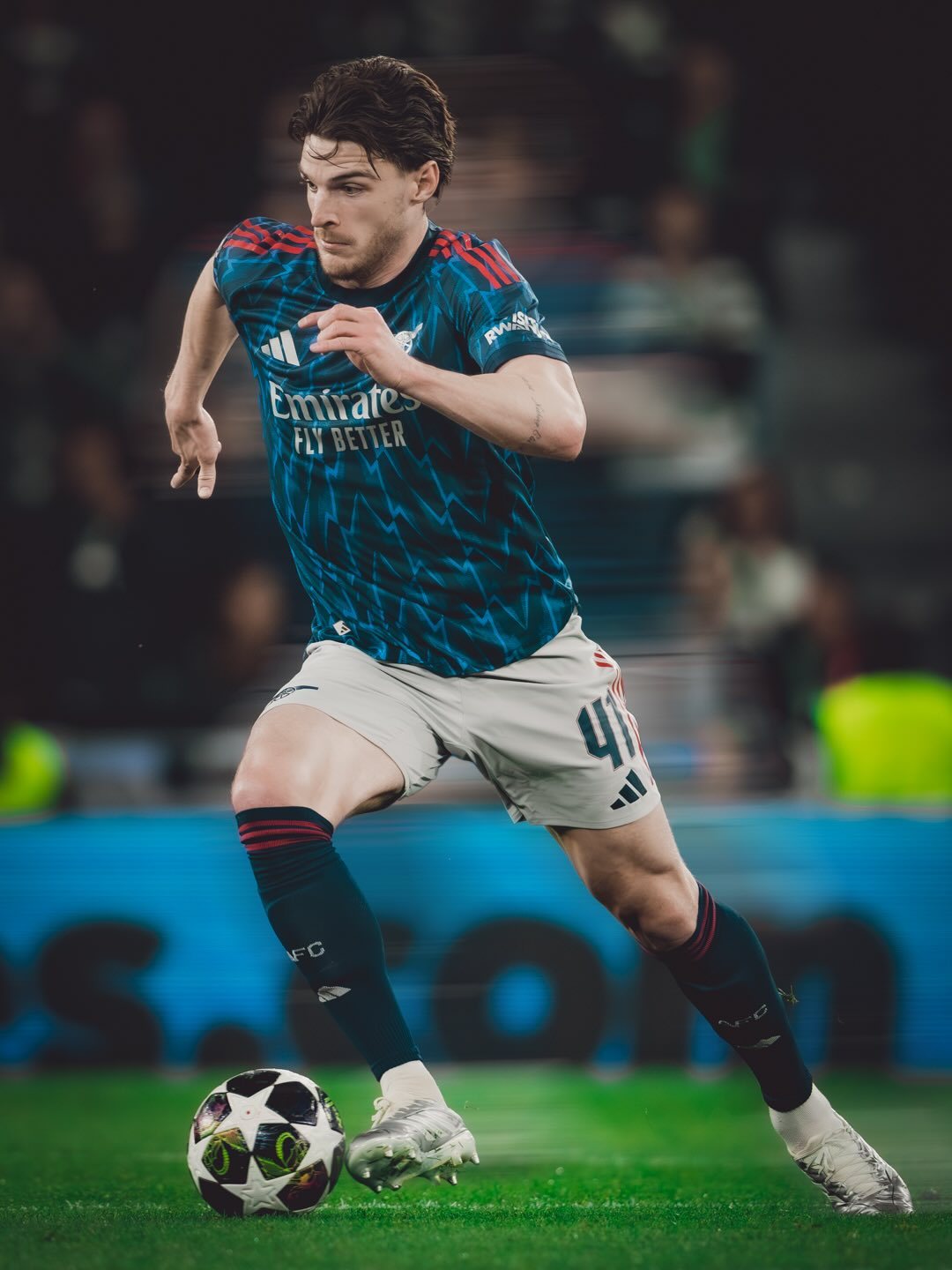 赖斯欧冠联赛赖斯 背面修长，正面美丽 