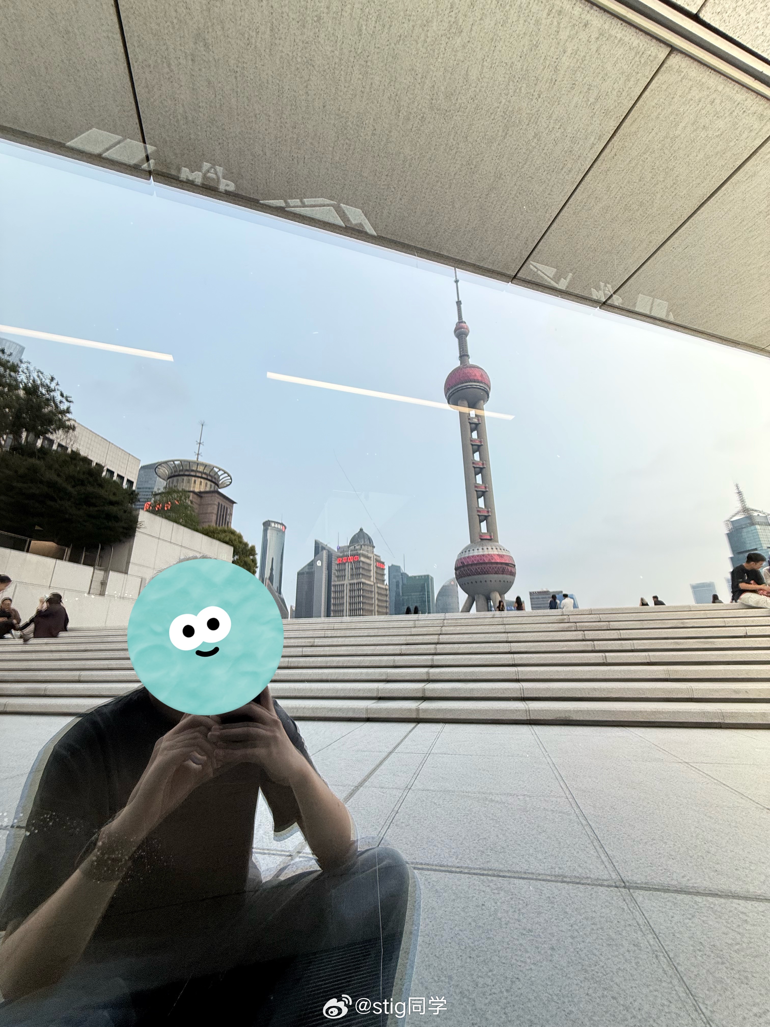 我觉得最出片的依旧是这块玻璃上次来还没贴黑膜 上海·浦东美术馆