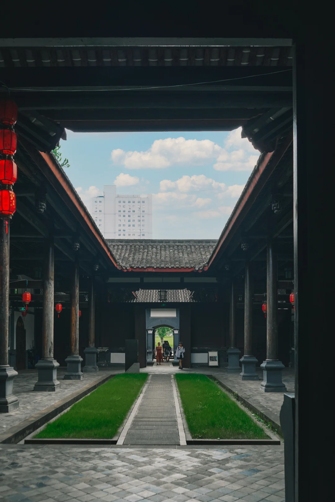 成都.适合一个人闲逛的100个地方（32/100）