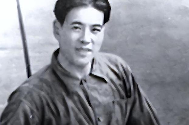 1934年的上海,普通工人一个月工钱9块大洋,一家理发店张口就敲客人500大洋。