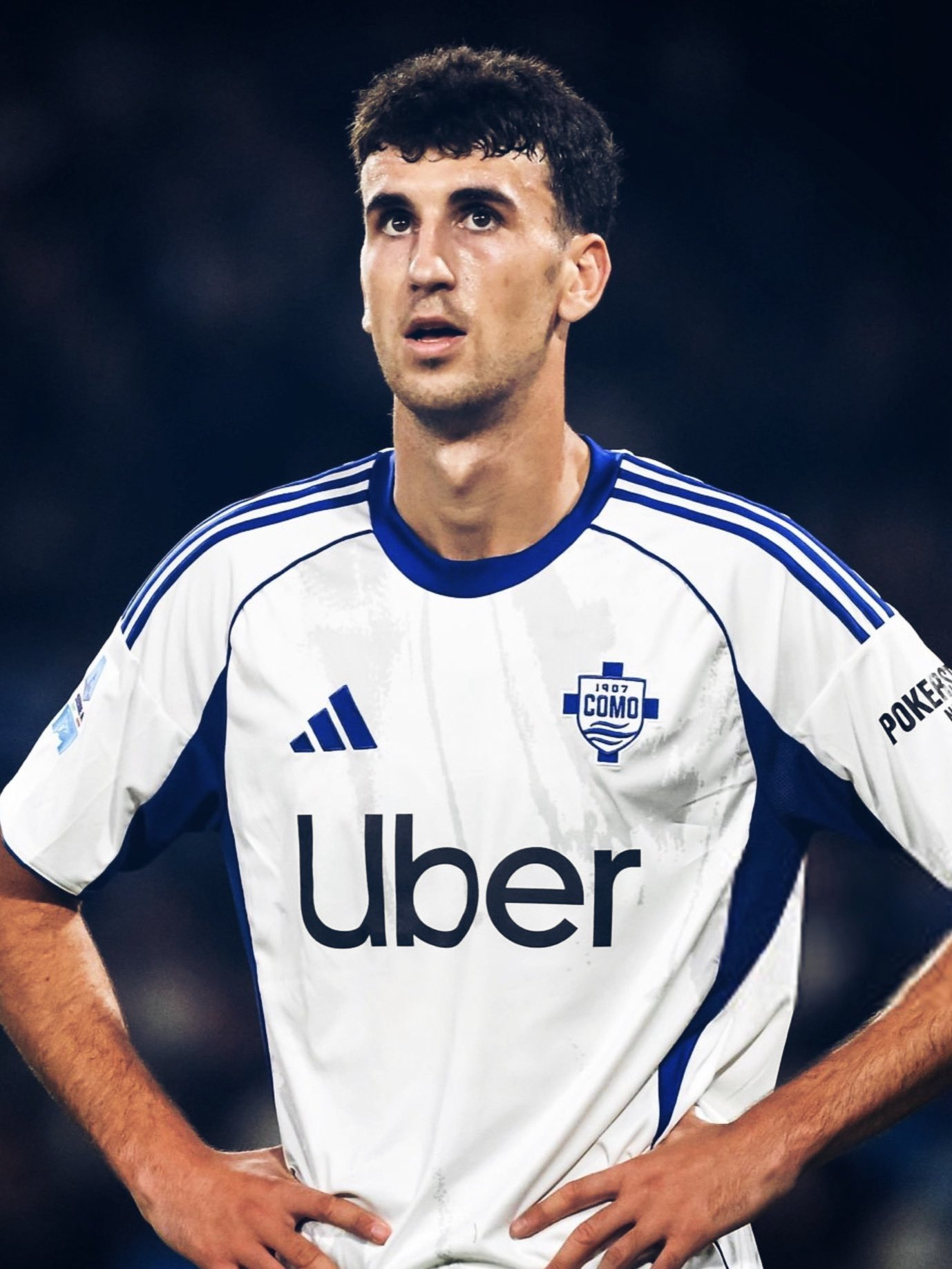 关于签下中后卫，皇家马德里将在决定是否签下球员之前，考察现有后卫的表现。吕迪格和