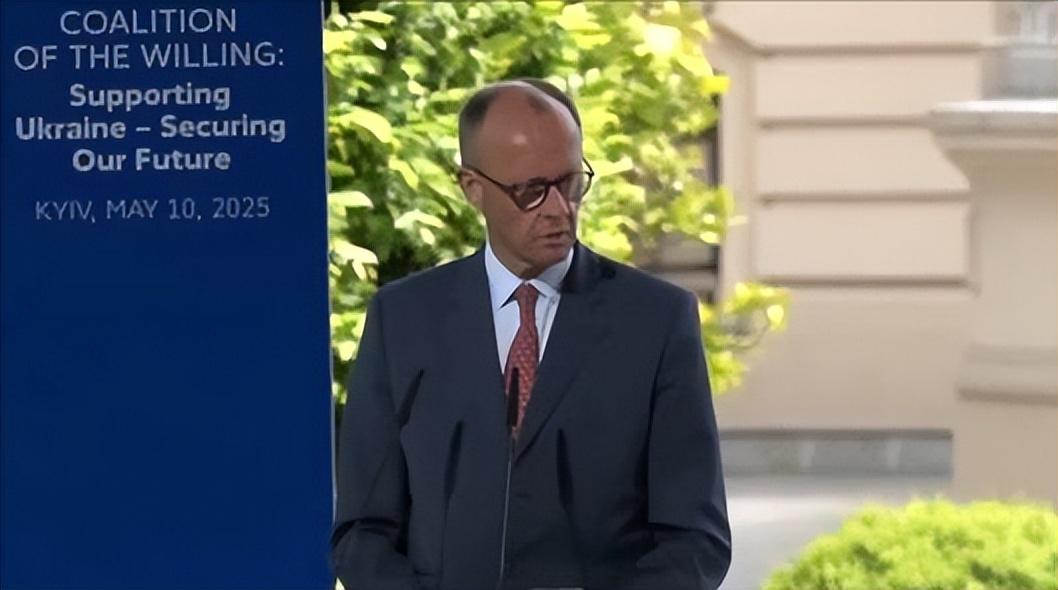 最近有个值得警惕的信号：继日本宣布扩军之后，德国也跟上了脚步，战后首次出台系统军