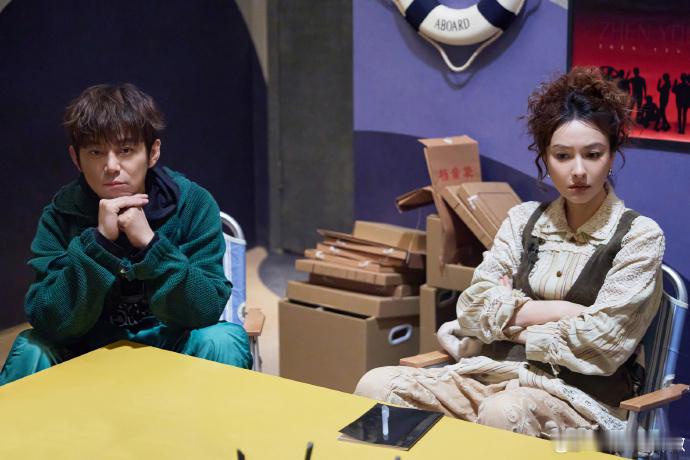 一想到何老师80还得探案就心酸大侦探瞬间戳中内心！大侦探一季又一季如约而来，盼多