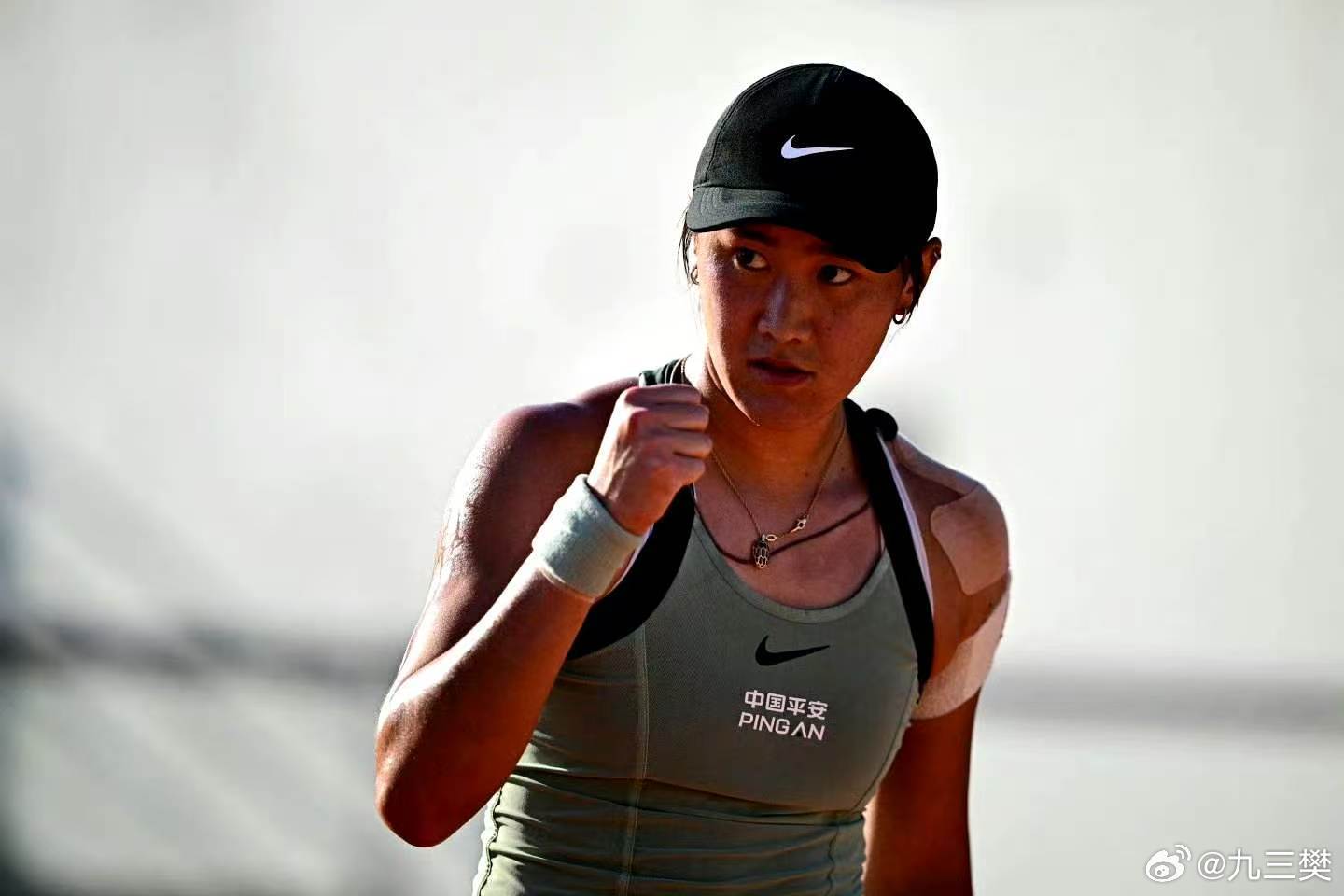 里内特晋级法网女单第二轮2026法网女单第二轮，里内特以2-1力克前赛会冠军、2