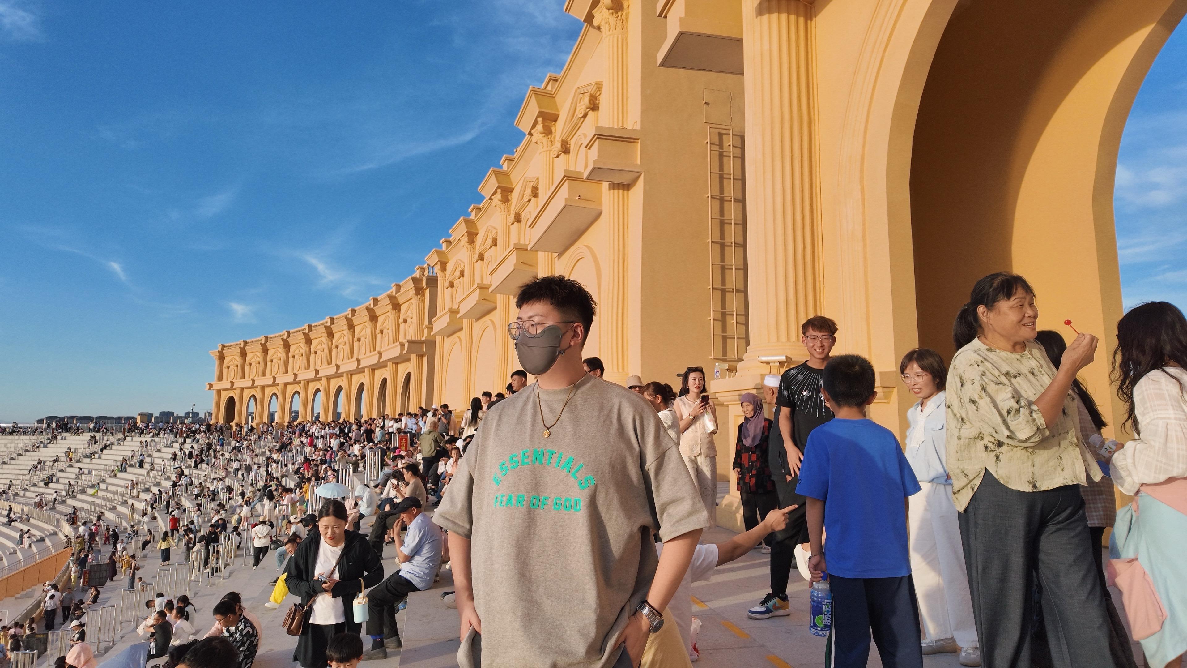 第一次来。