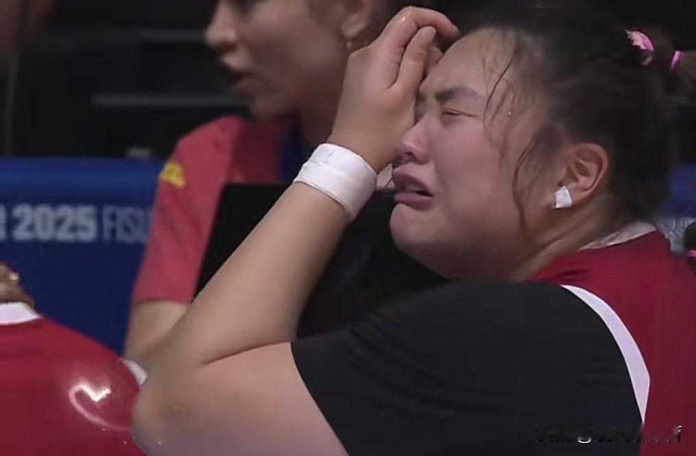 中国女篮姑娘们哭得梨花带雨的[流泪][流泪][流泪]女篮队员们在德国战胜了美国女