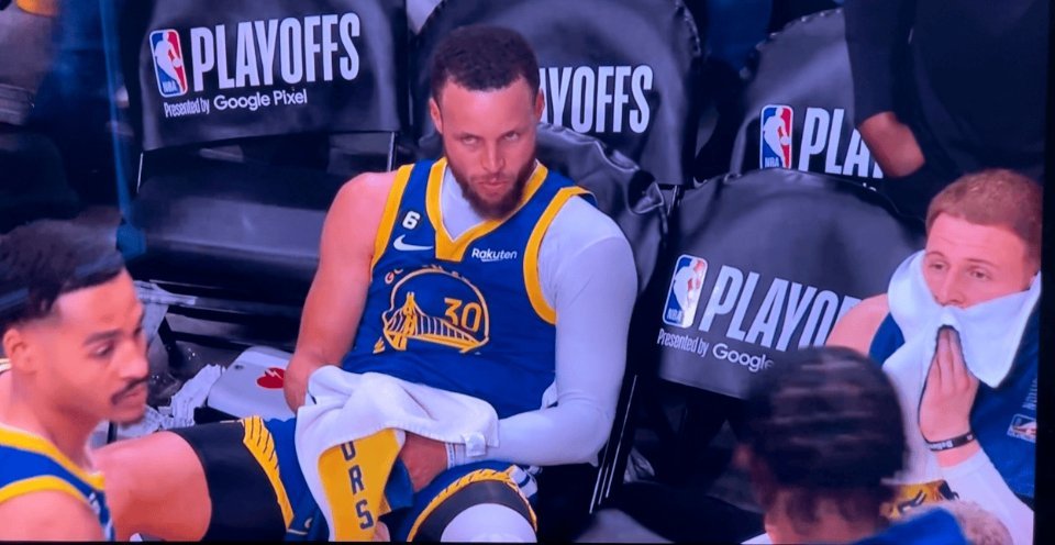 我想听你们说一句真心话：你觉得今年的春晚好看吗？让你说一个最喜欢的节目，你能说出