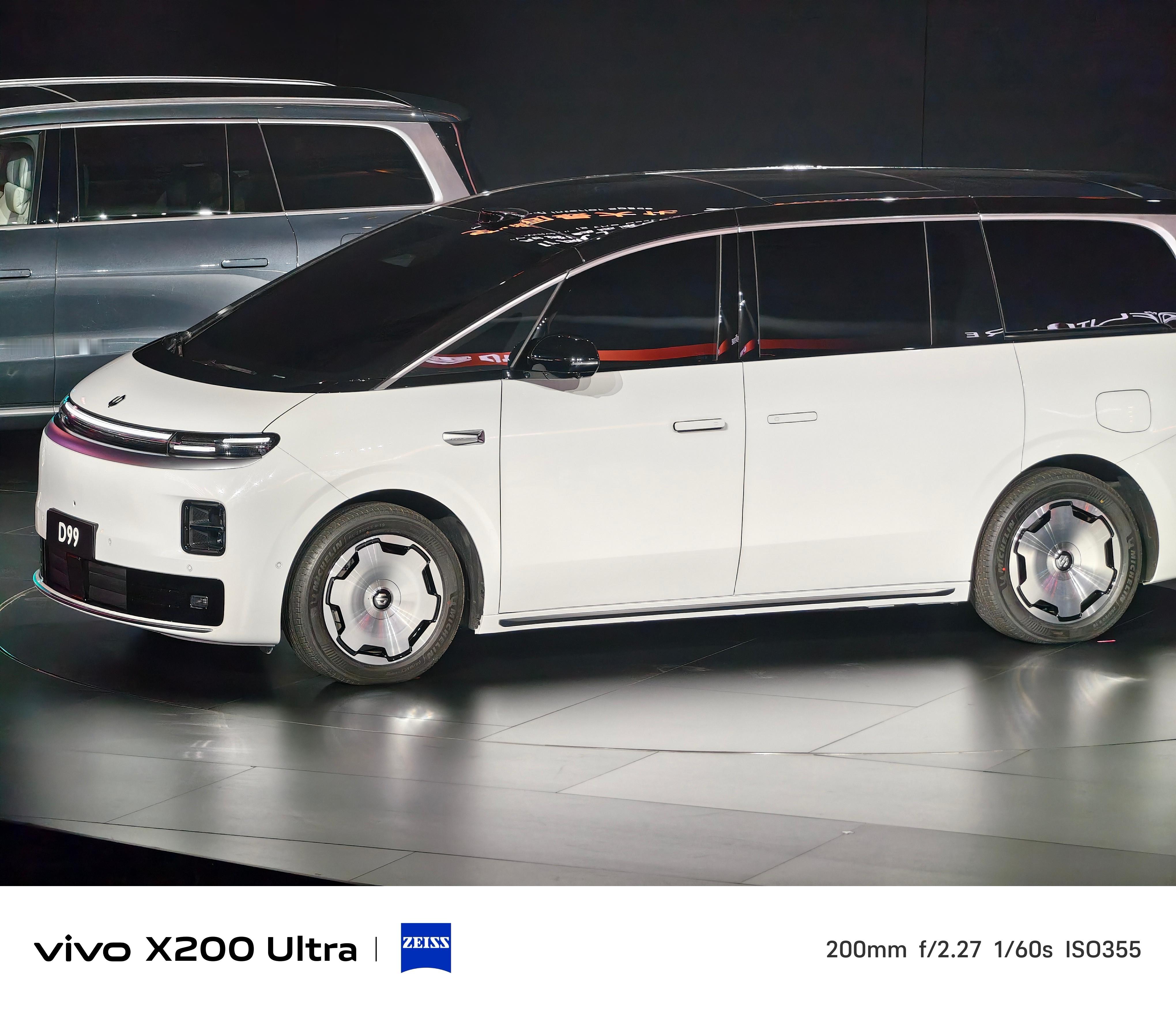 零跑D99车场超过5米2轴距超过3米1这外观，喜欢吗？*.。(๑･∀･๑)*.。