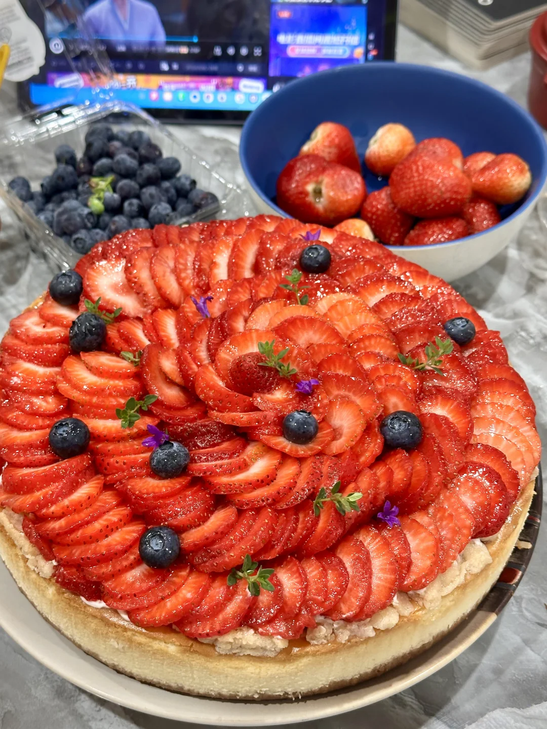 爆改Costco芝士蛋糕🍓做草莓满满生日蛋糕🎂