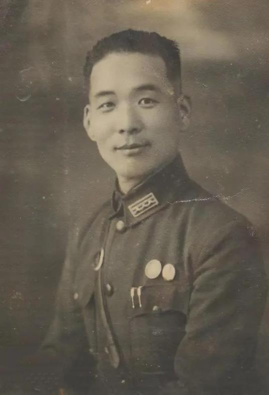 胡琏丢了12兵团司令，为啥不辞职不喊冤？

1948年9月，国民党要组建第12兵