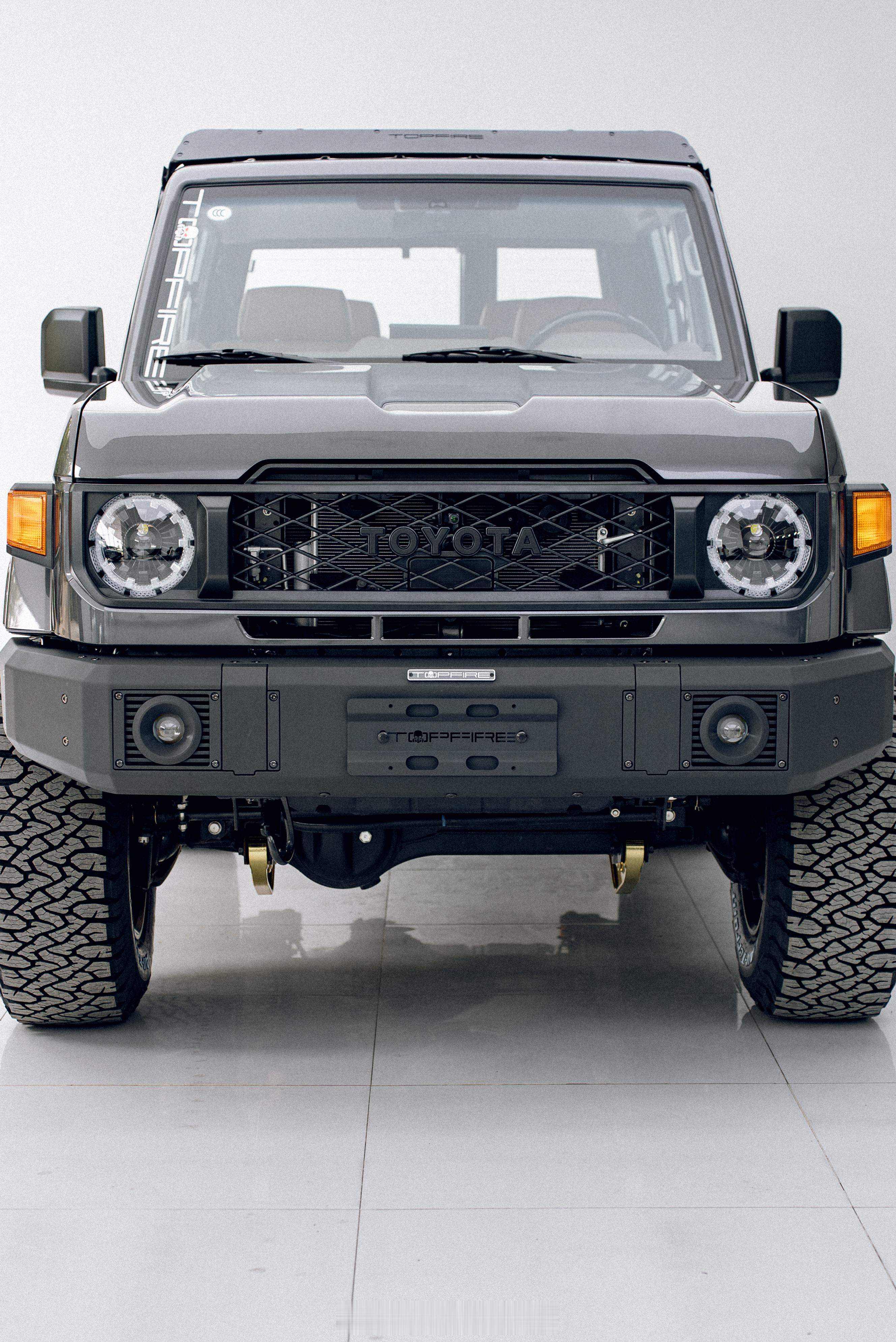 如果你嫌弃《菊与刀》太过晦涩，碰巧经济上又还宽裕，那么你或许可以买一部LC71。