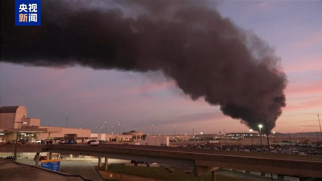 【#美国肯塔基州坠机事故已致9人死亡#】#美国货机坠机事故已致9人死亡# 当地时