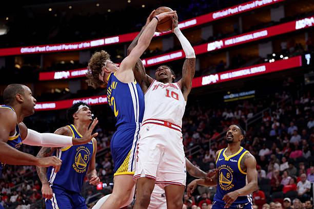 小贾巴里-史密斯面对勇士出场43分31秒，投篮8中0，三分线外3中0，罚球4中3