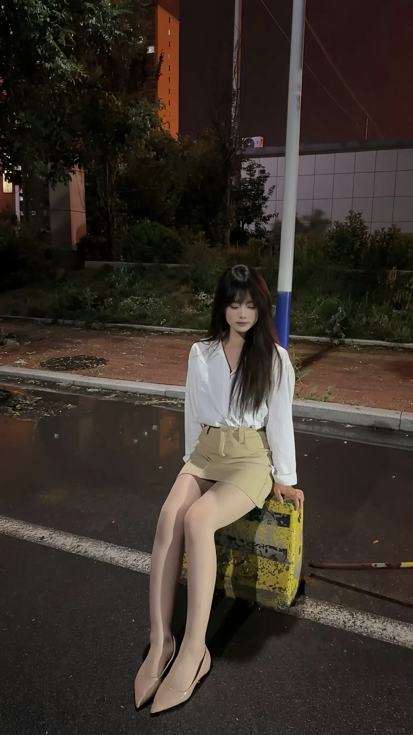 我无名分 我不多嗔 我与你难生恨
