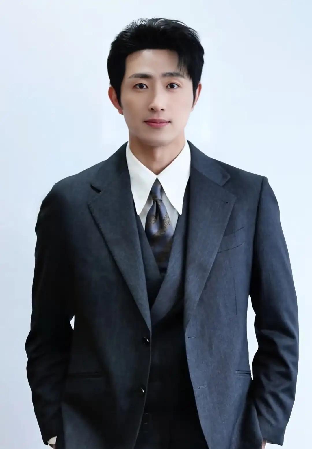 短剧男神榜大洗牌！！

昔日顶流刘萧旭因断档新剧人气暴跌，王凯沐强势登顶，演技颜