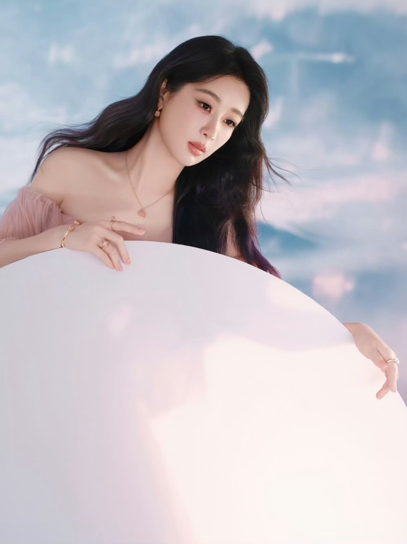 杨紫黄梓瑕 yz杨紫董竹君 你是我所有好心情的源头，是我想起来就会觉得，人间值得