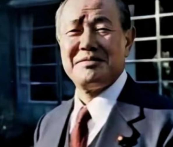 日本现在最慌的，其实不是航母下饺子，也不是火箭炮射程，而是把这些年日本偷偷埋在中