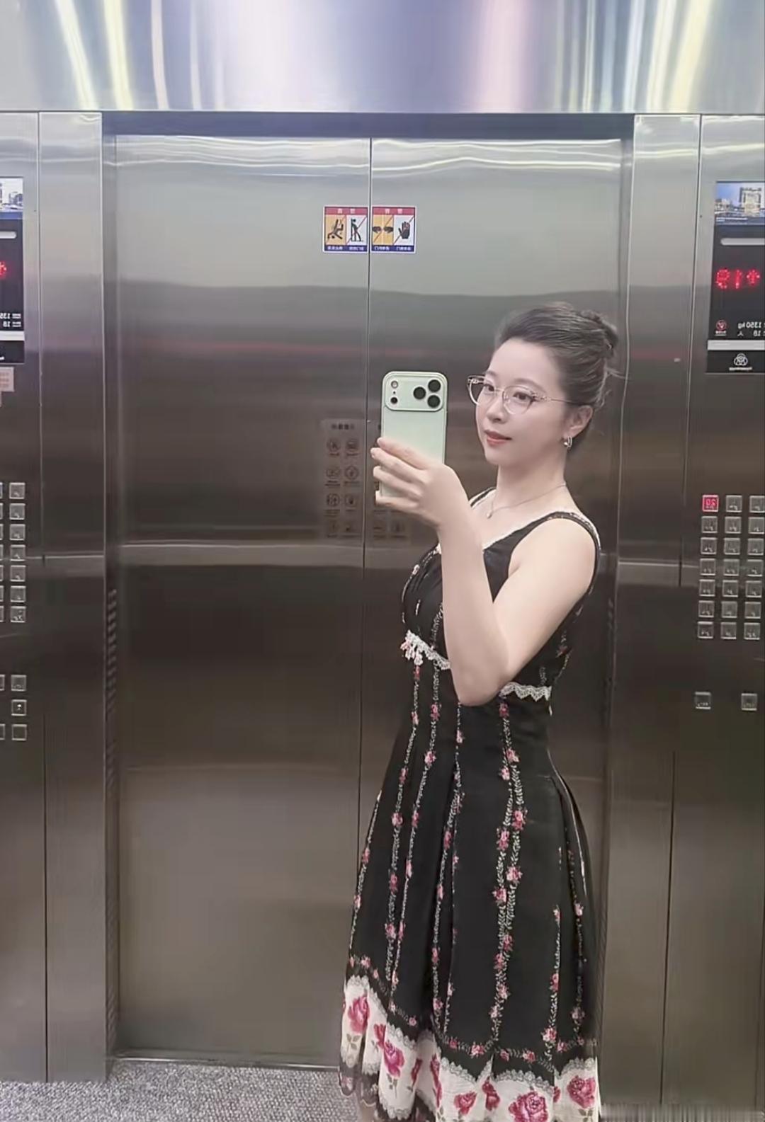 微胖的女生可以有多好看微胖才是天花板，这样的身材，健美健康，性感迷人眼。微胖身材