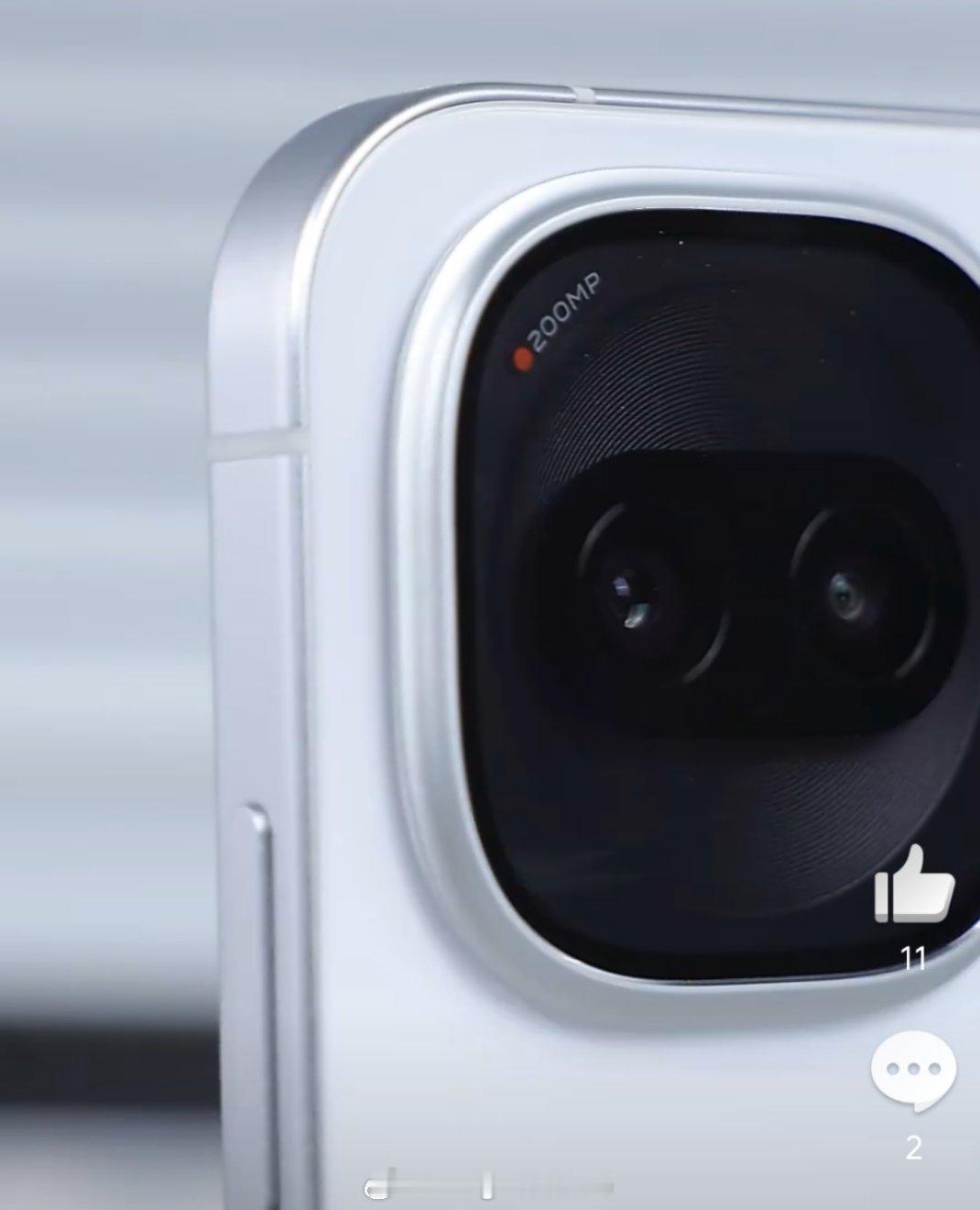 iQOO Z11 Turbo天光白通透，干净。喜欢简洁风的兄弟们可以考虑了。iq