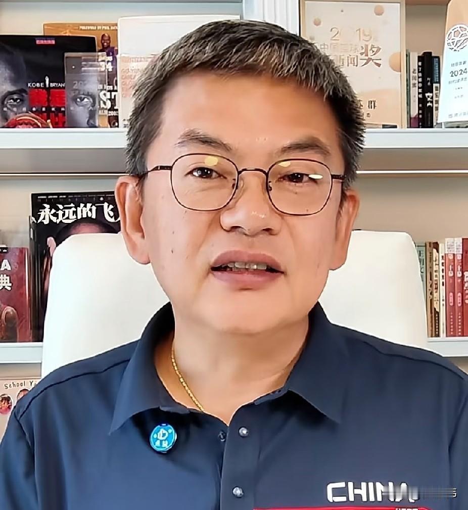 苏群谈德罗赞：

“德罗赞现在还在待业，还没被球队签下，所以，这德罗赞内心也是真