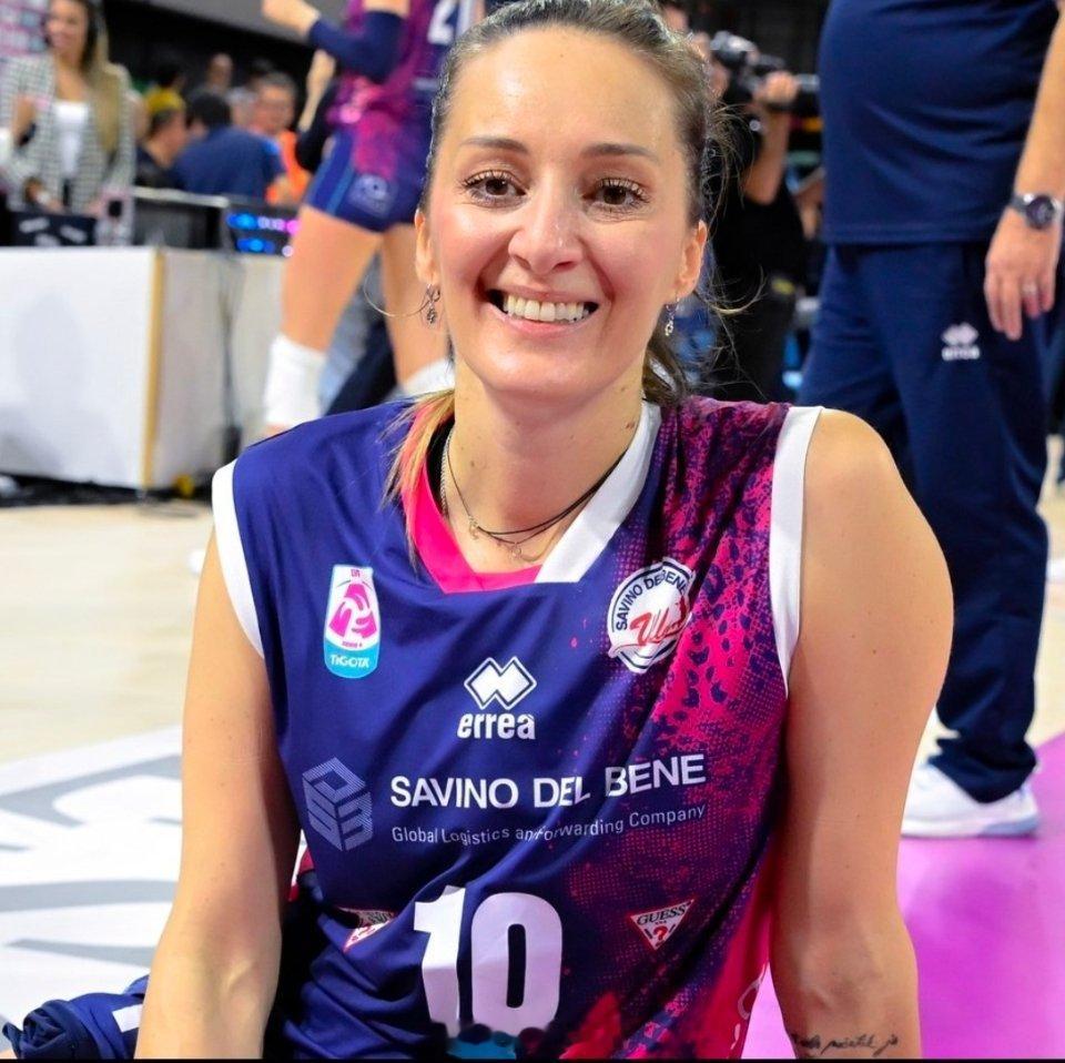 女排 🇷🇸玛雅·奥杰年诺维奇正在考虑再打一个赛季。“我知道我的职业生涯即将结