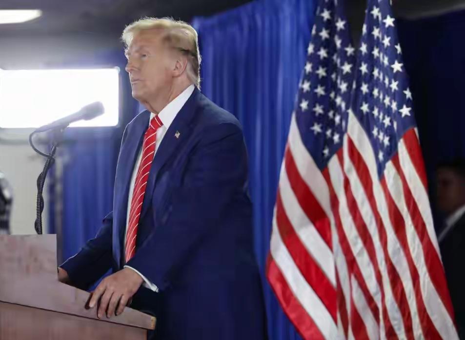 特朗普明示“子弹上膛”，收拾伊朗前，他要先给中方来个下马威？