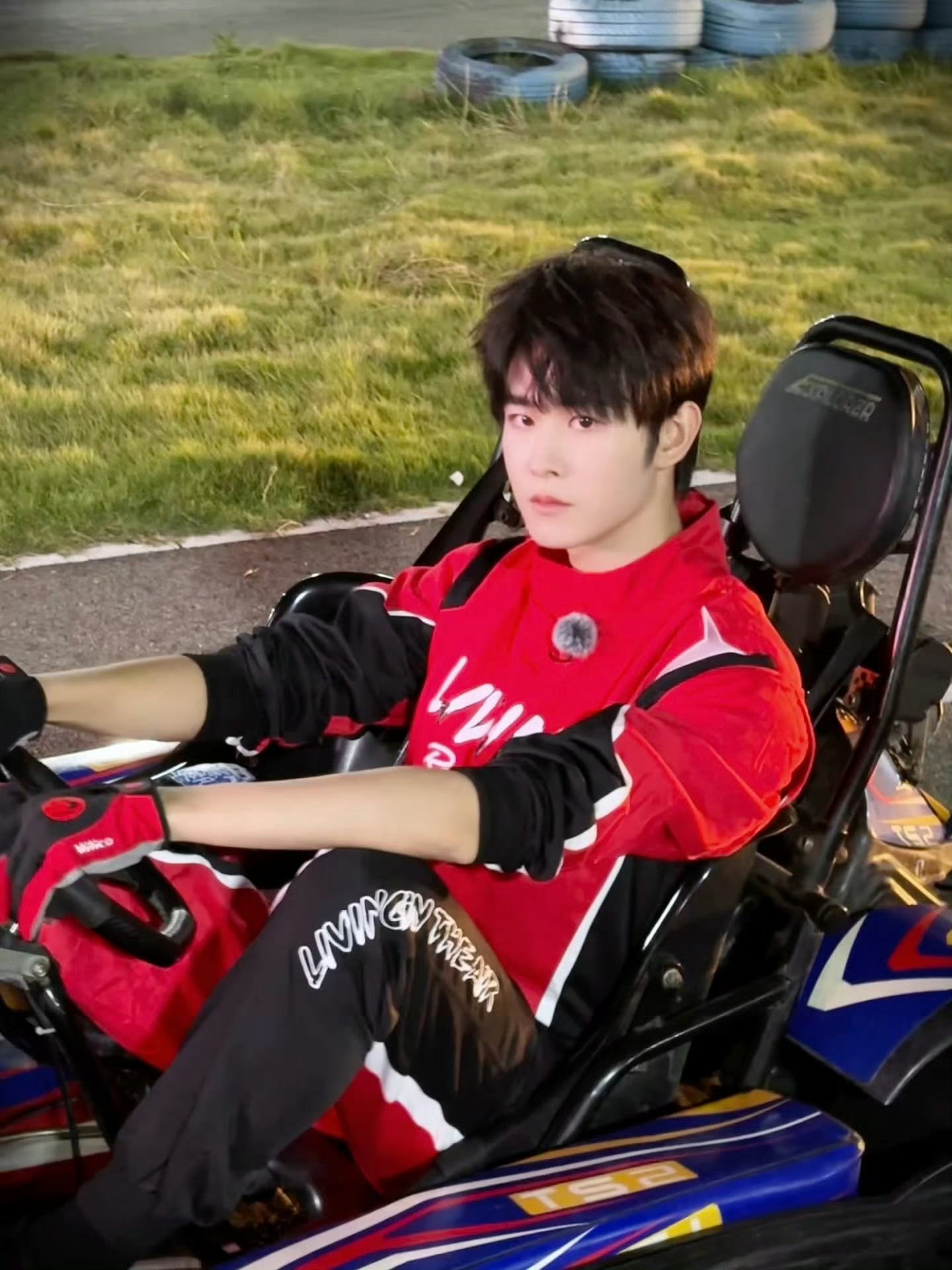 我才看到这组，赛车手也太帅了吧田嘉瑞 田嘉瑞快乐趣吹风