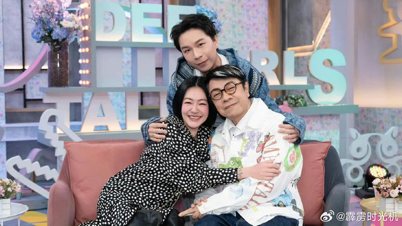 蔡康永陪小s复工 