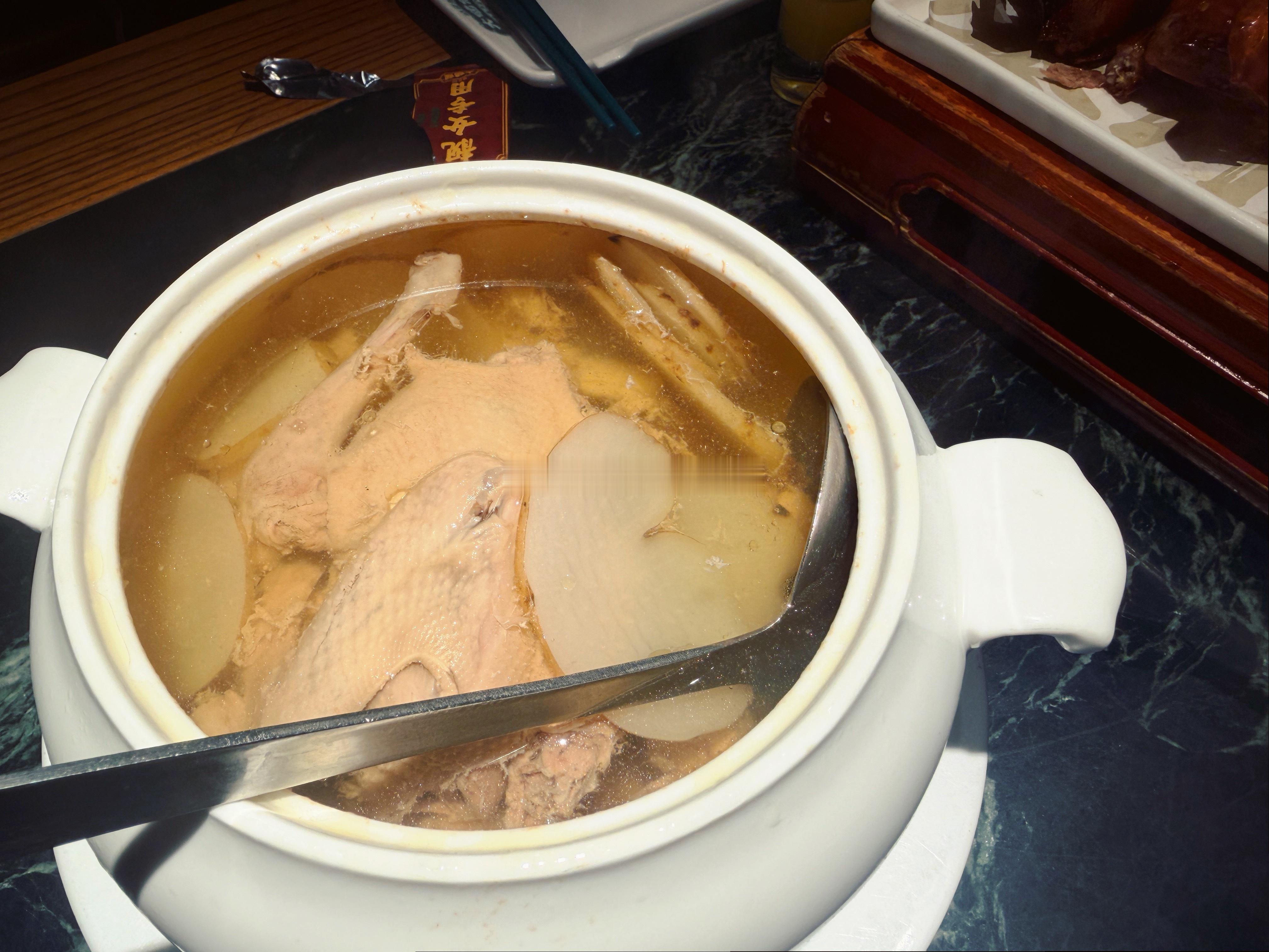 昨天没吃上的大鸽饭，今天提前取号就吃上了~ 