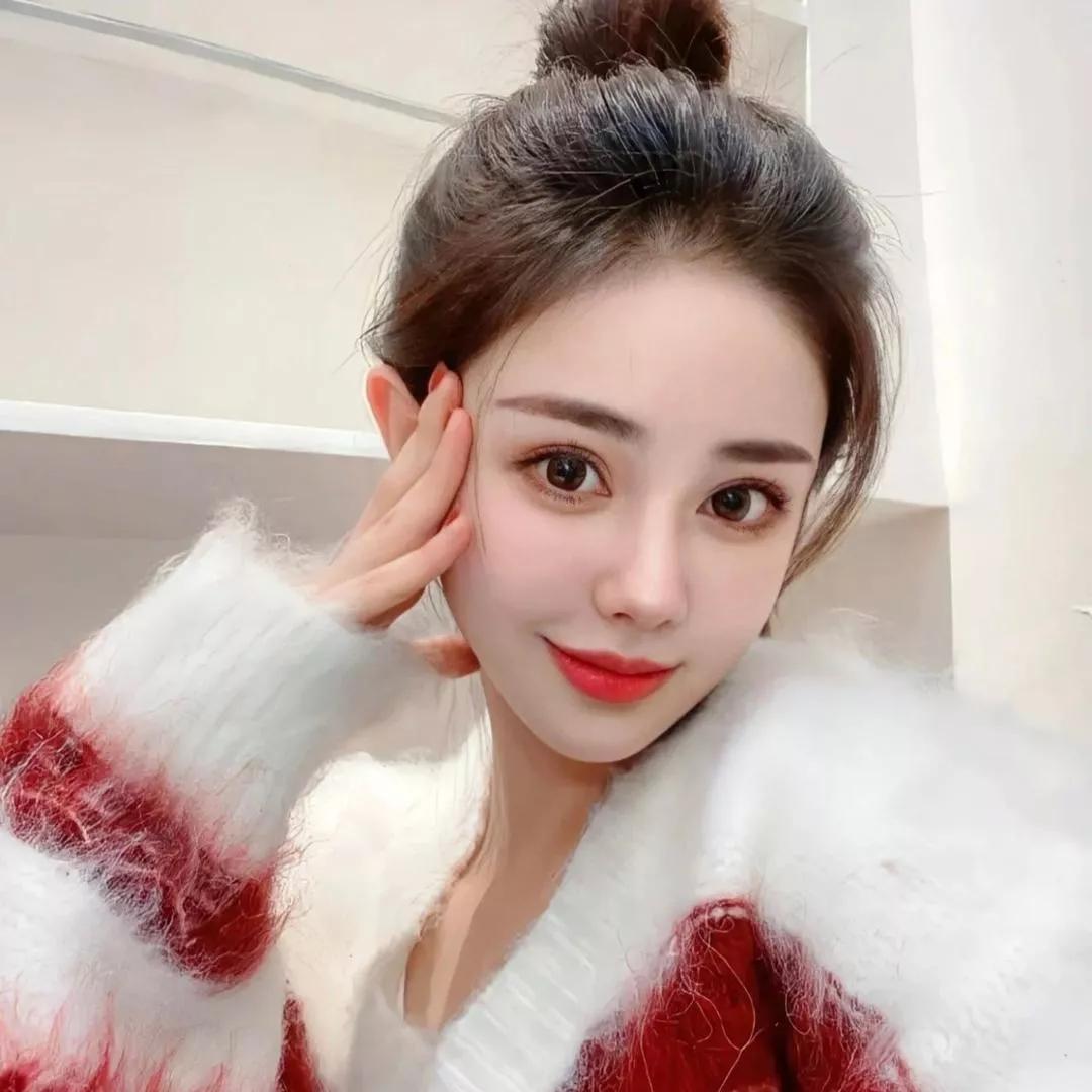 甜美冬日穿搭，毛绒外套温柔相伴毛绒上衣外套女 毛绒外套女冬季 毛绒系穿搭 毛绒小