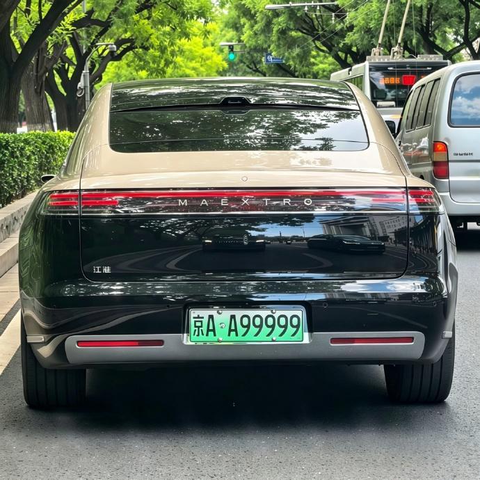 中国首款百万级MPV官宣目前国产最尊车型了吧？车里可以喝咖啡……老板情绪价值必须