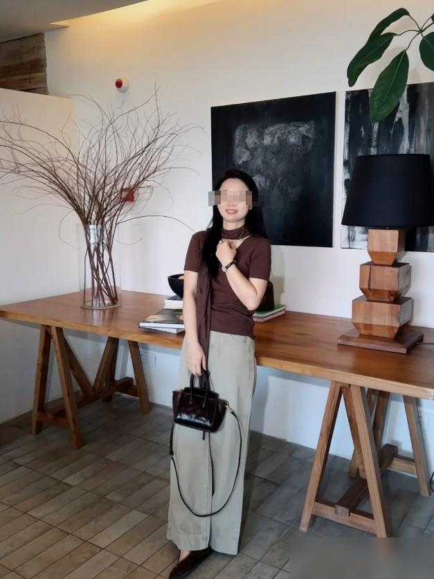 上海一女子到杭州出差，顺便联系了高中时的男同学。

说真的，我这个年纪的人，见过