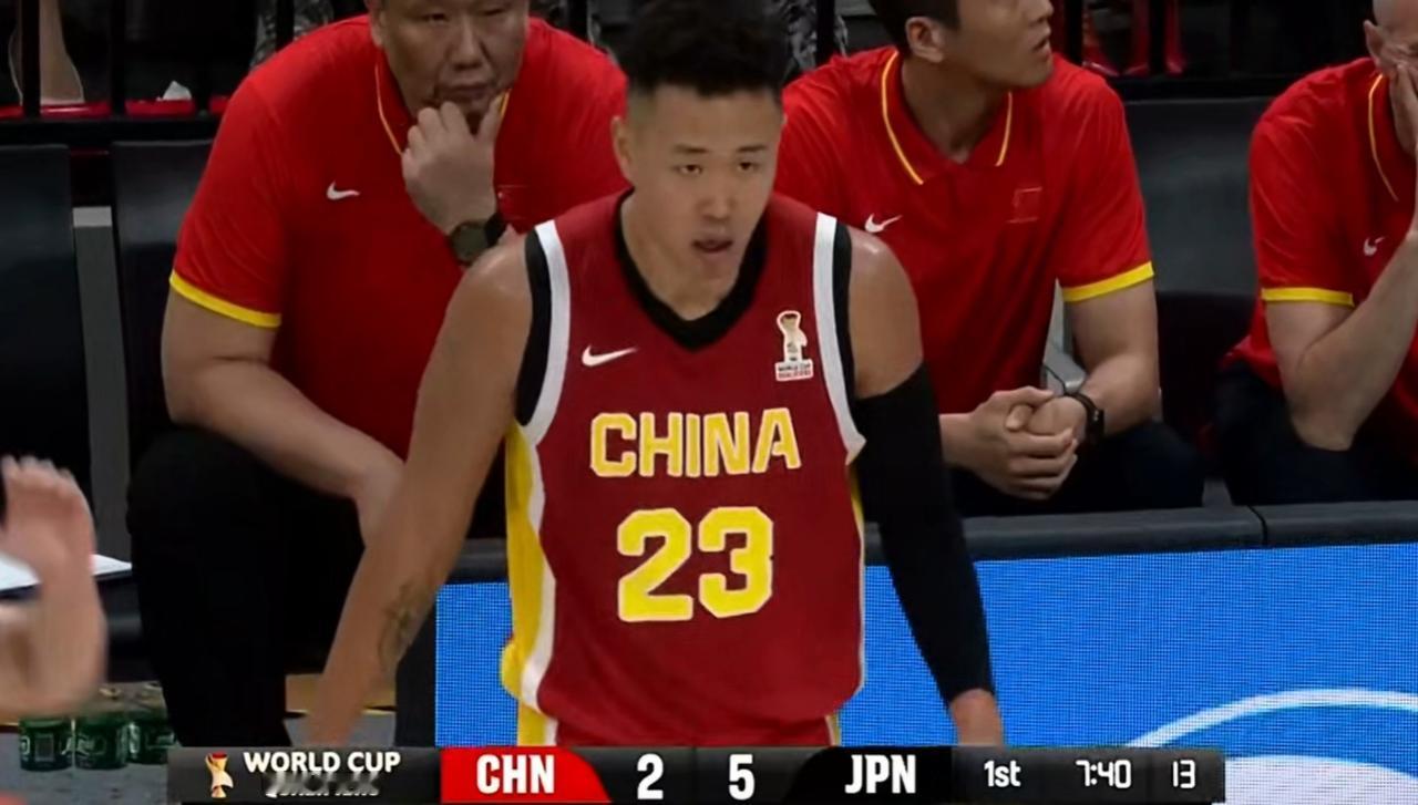 技不如人啊！在刚刚结束的男篮世界杯预选赛中，中国男篮73:92不敌来访的日本，目