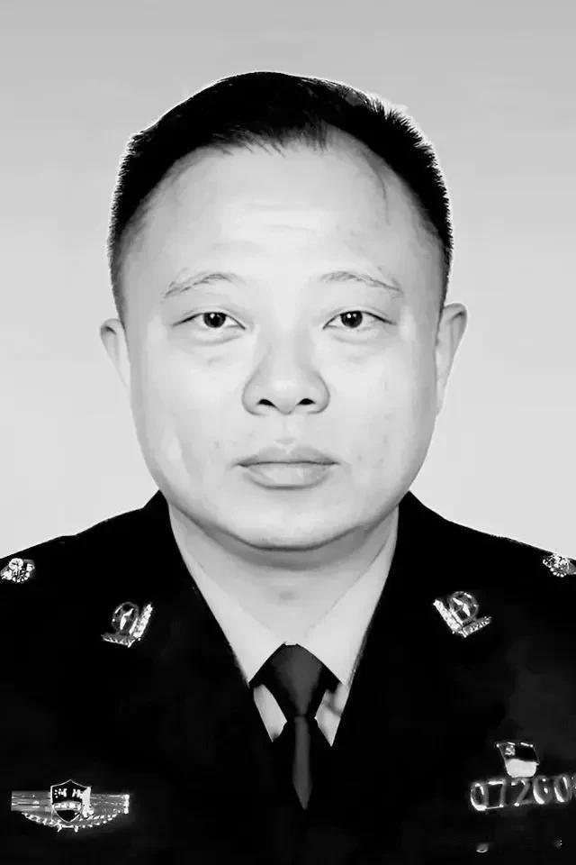 突发！河南一公安局长因公殉职！10月2日，驻马店高新技术产业开发区的公安分局党委