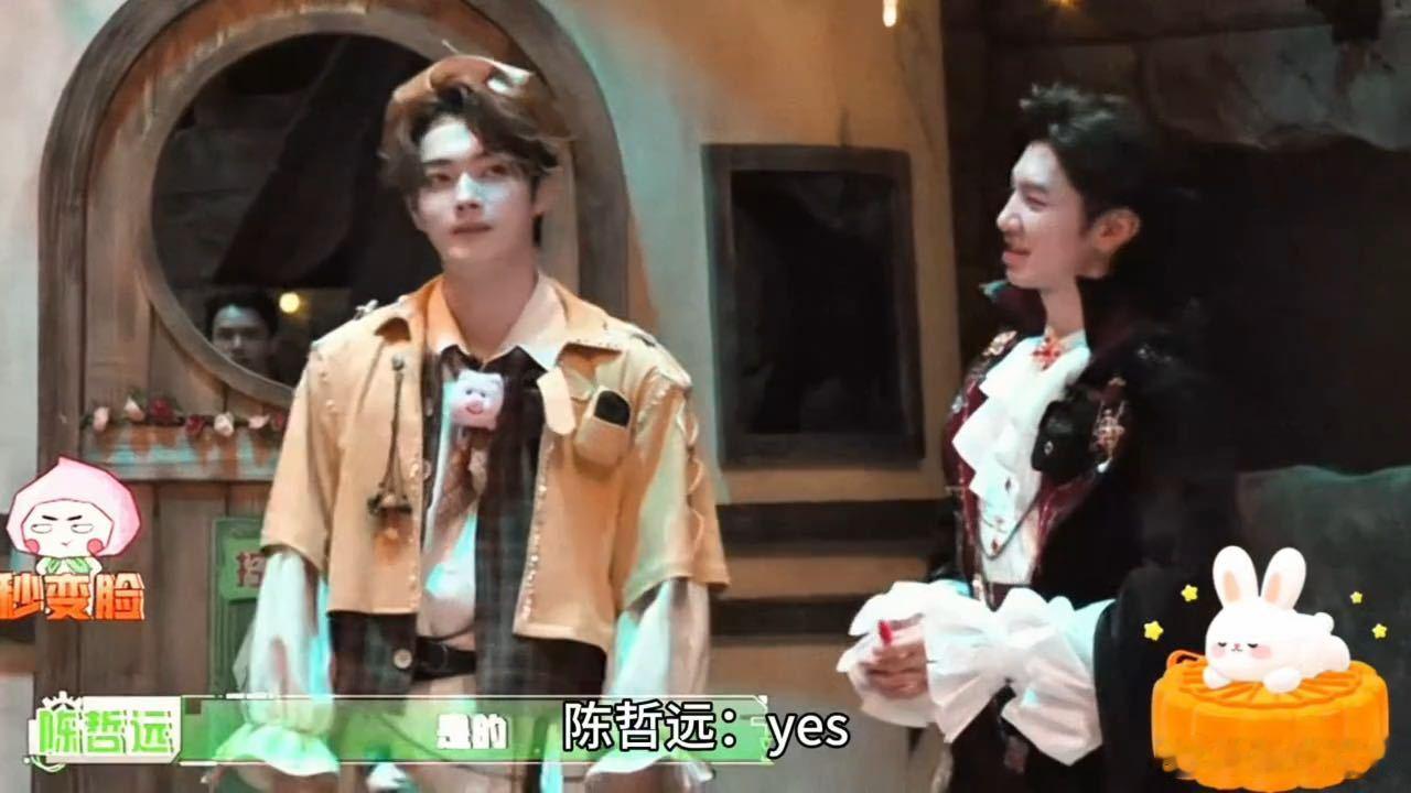张真源看似胆大实则被吓疯了很多人刷到这段密室片段，一开始都以为张真源敢于主动走前