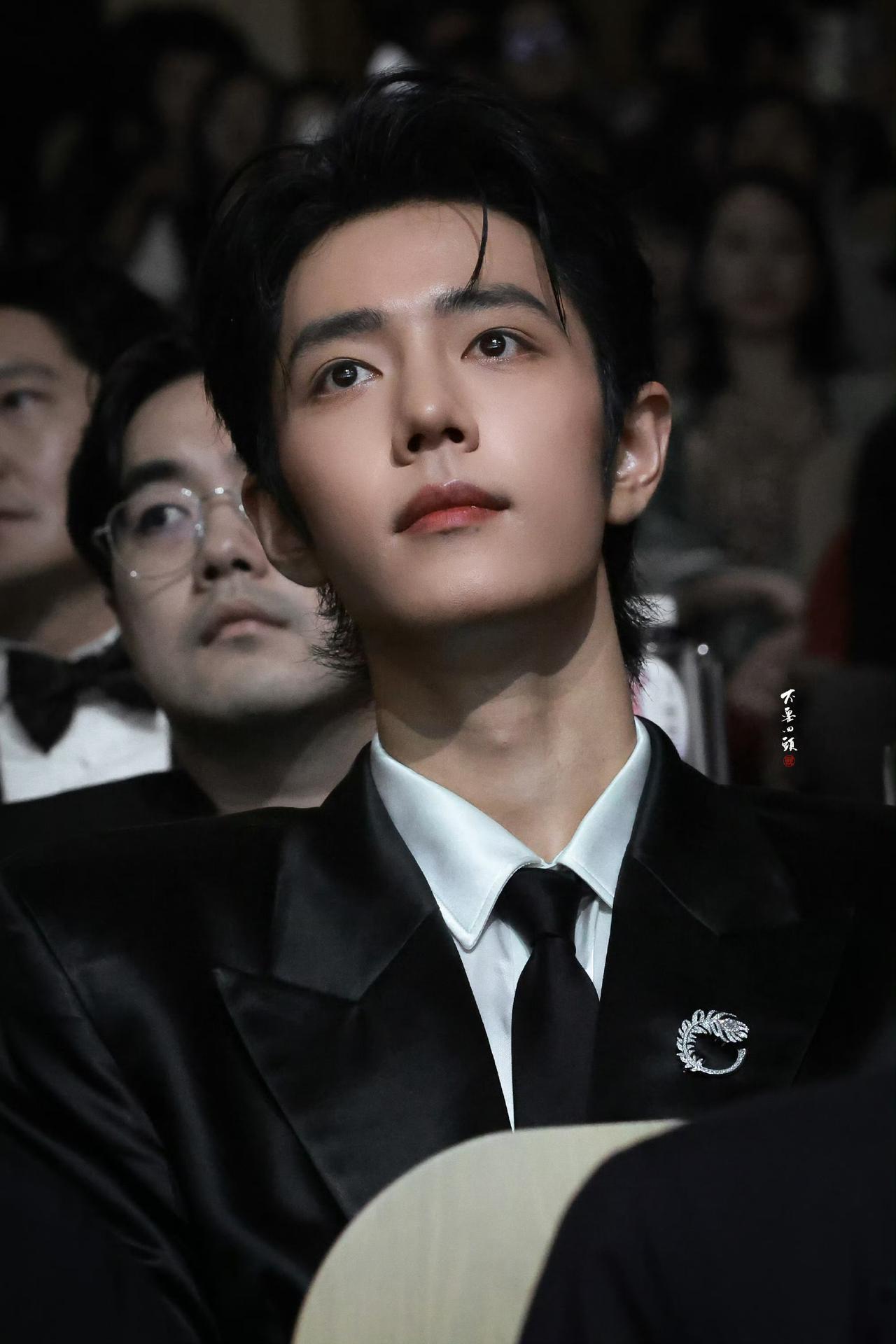 6月26号

爱好运～好运来～好运从四面八方来～好运铺天盖地来～好运降临肖战手心