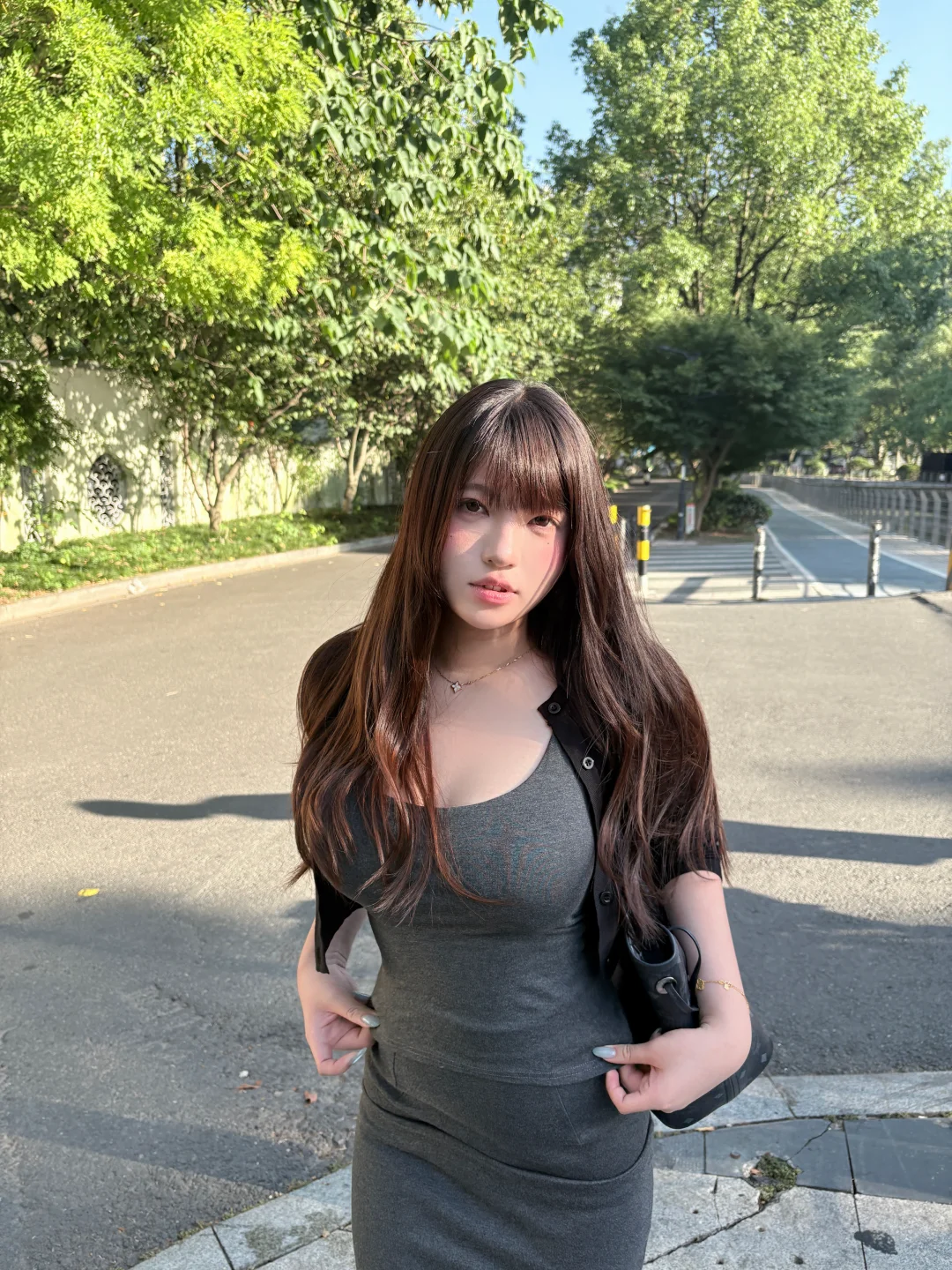 夏天 麻烦你融化掉女孩们更多的脂肪吧！