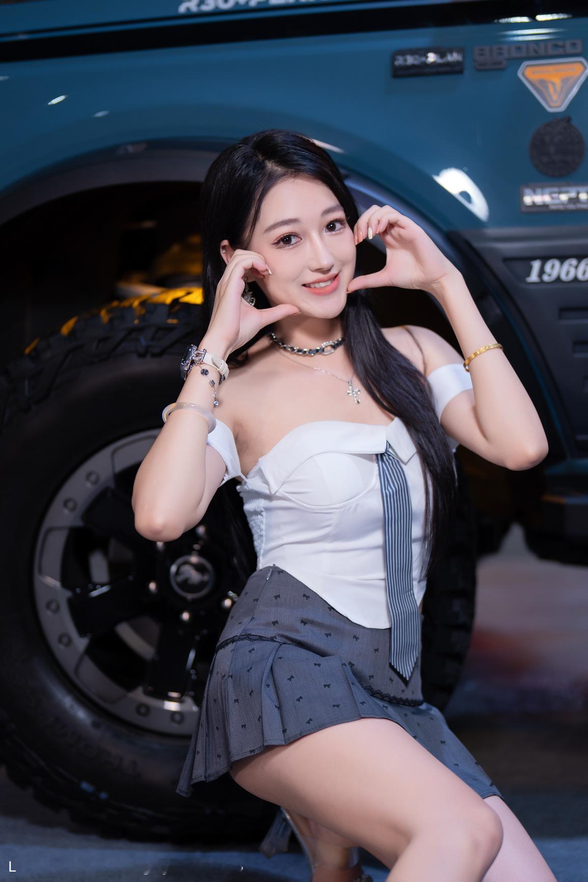 聆听猎人的车展日记猎人在东莞改装车展猎人与车展 2025 东莞ait改装车展想把