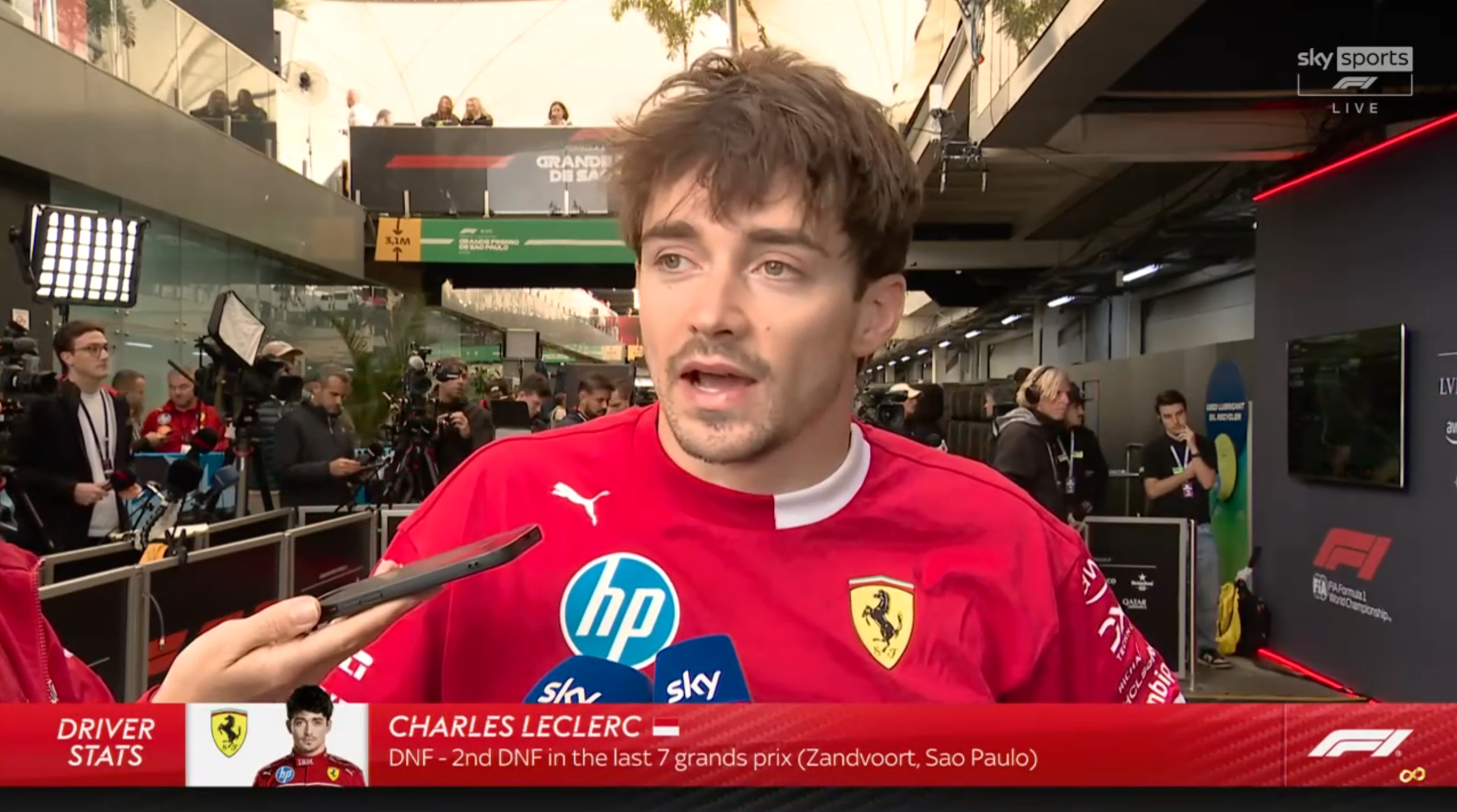 勒克莱尔：我觉得事故发生时安东内利显然知道皮亚斯特里在内线，但他直接选择了关门进