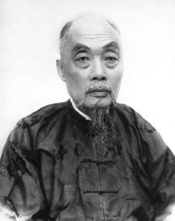 1884年，为了延续香火，清末状元张謇在妻子的安排下，纳了一房小妾，可小妾却迟迟
