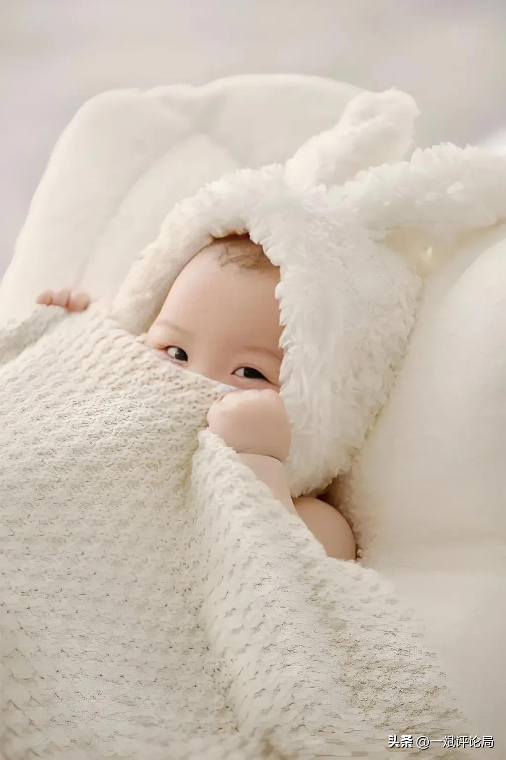 近20年来，中国新生儿出生高峰有两个高峰：2014年和2016年。从2018年开