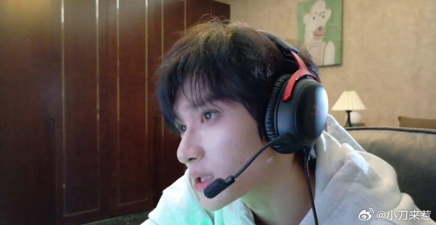 余宇涵直播 余宇涵每次直播都让我不自觉地笑出声，他的幽默和帅气太让人上头了！ 