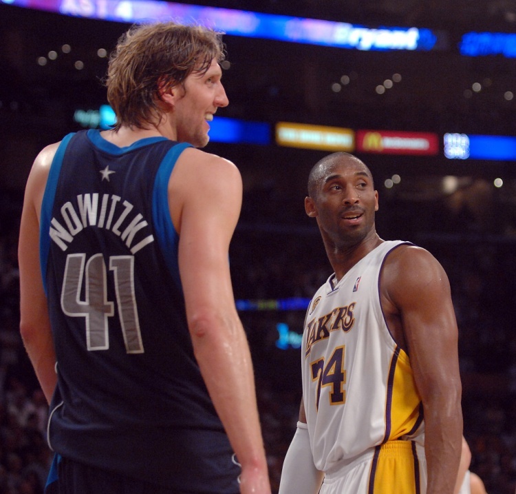 近日，库班在《Run Your Race》播客节目中谈到了一则科比￼往事。库班表