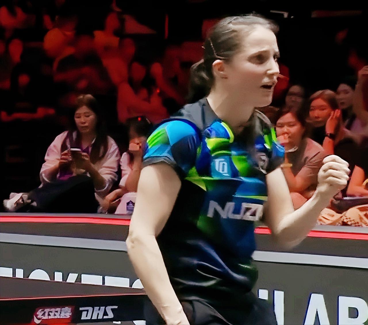 坏了！王艺迪要爆冷吗？

温特换了防弧胶皮后，
和王艺迪两次交手都输了。

但是