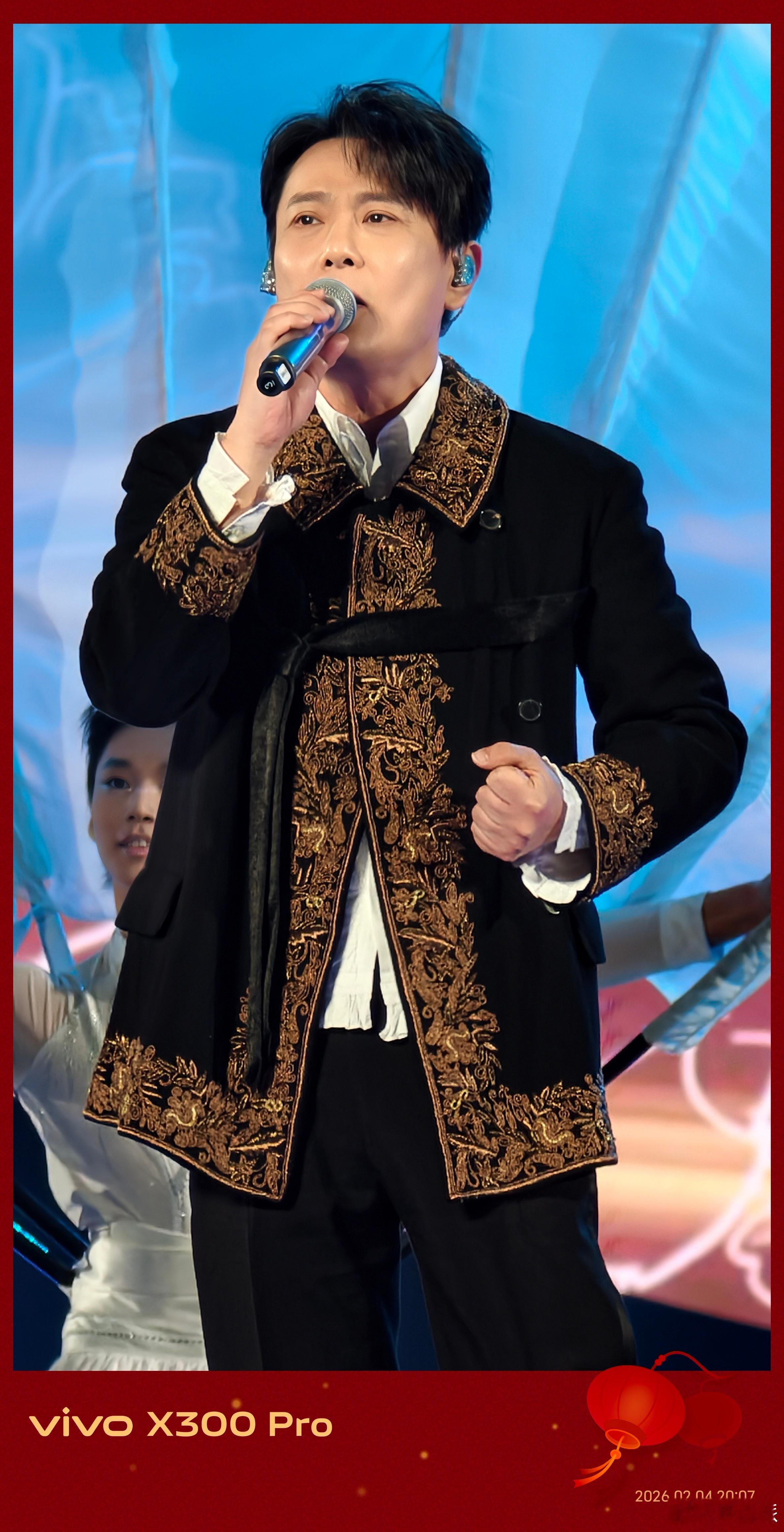 老板请看演唱会过火、信仰一出秒回18岁不惑之年，终于现场听到了张信哲老师唱歌 