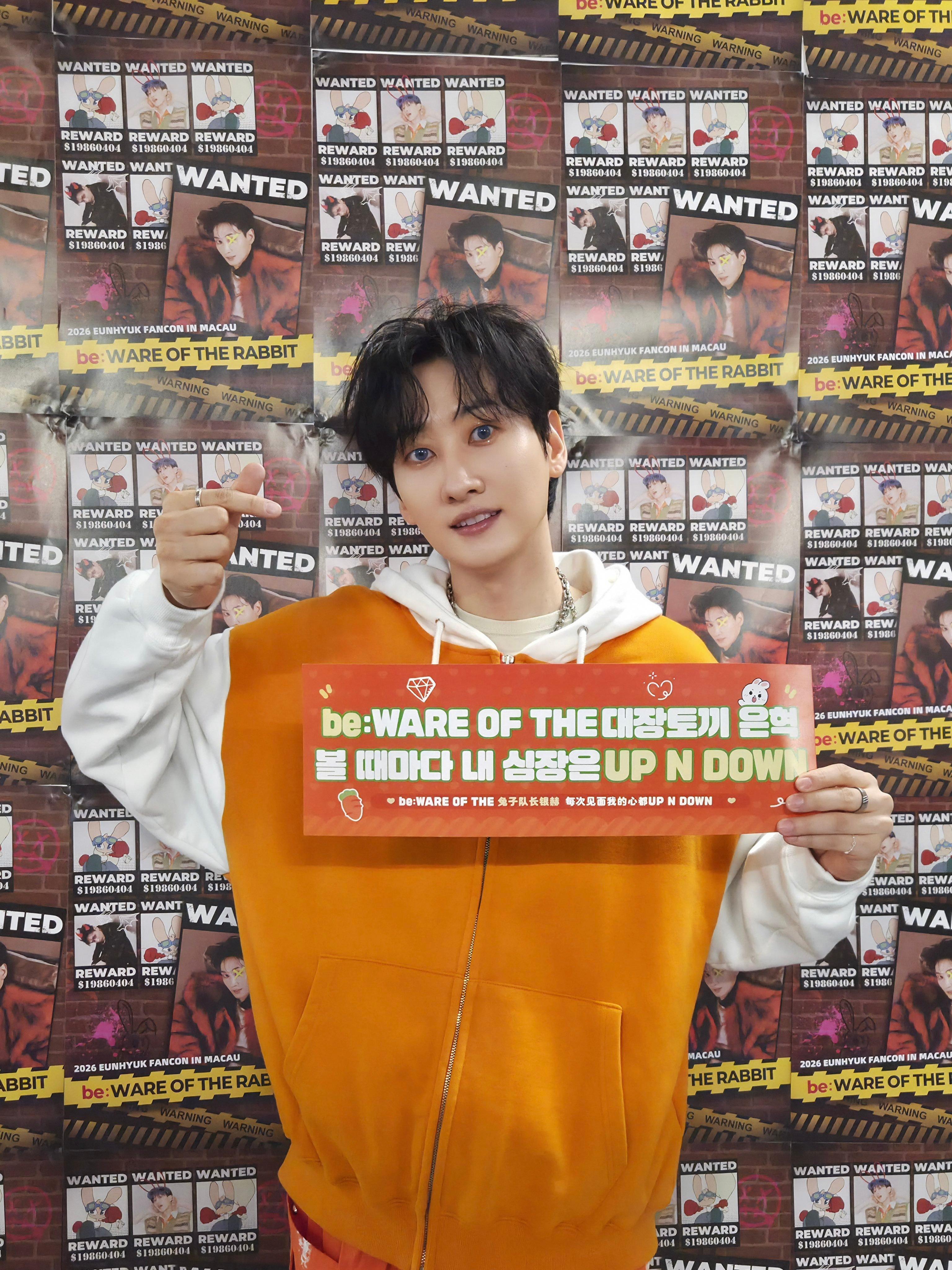 “CB百蓝_。260418 D&E official更新李赫宰 相关：[📸]2