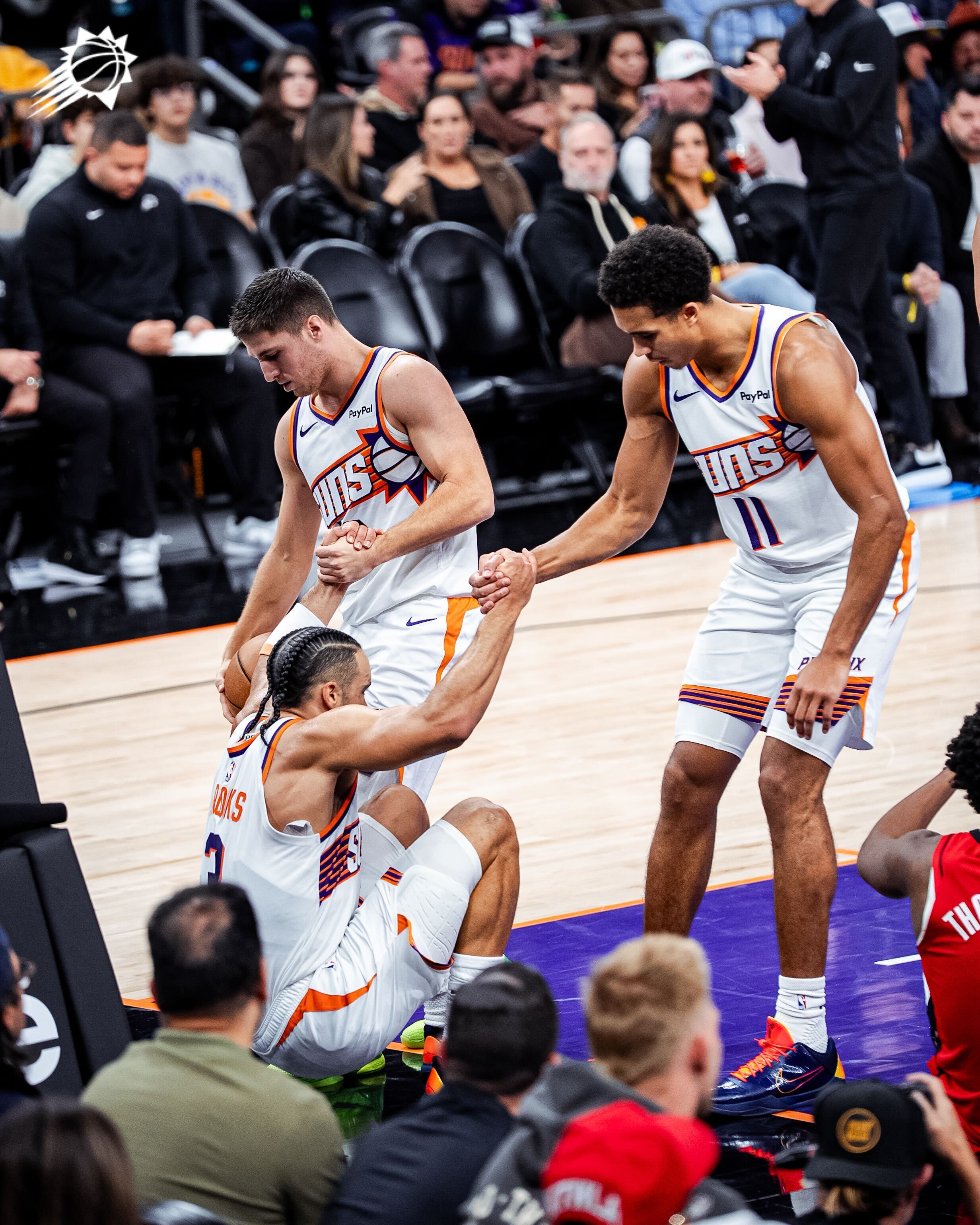 狄龙三分接着中 🎯！目前拿到了20分！