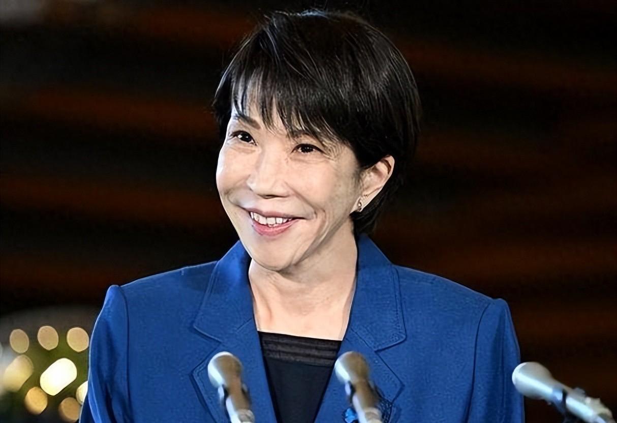 日本政坛撕裂，强硬派碰壁，谁在说真话？
最近日本这事儿闹得挺大，一边是首相高市早