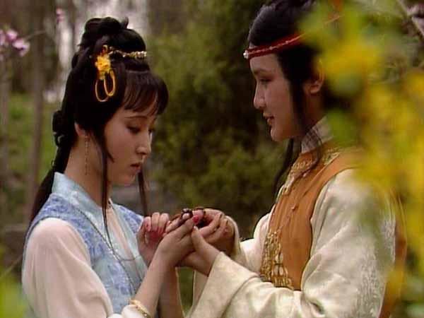 就算有个“第三者”或者像今天说的“男配”“女配”来破坏他们的爱情吧，那不就成了《