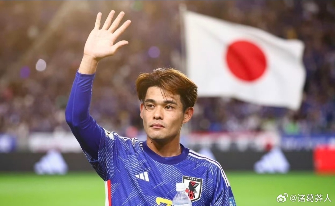 全网热议！罪犯身披国字号球衣征战世界杯，墨西哥发布安全提醒引共鸣。美加墨世界杯脚